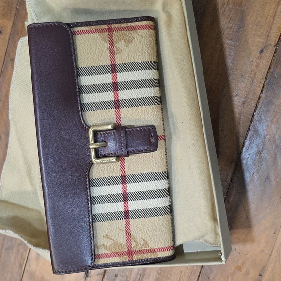 Burberry Tan Storage Bag - Picture 2 of 5
